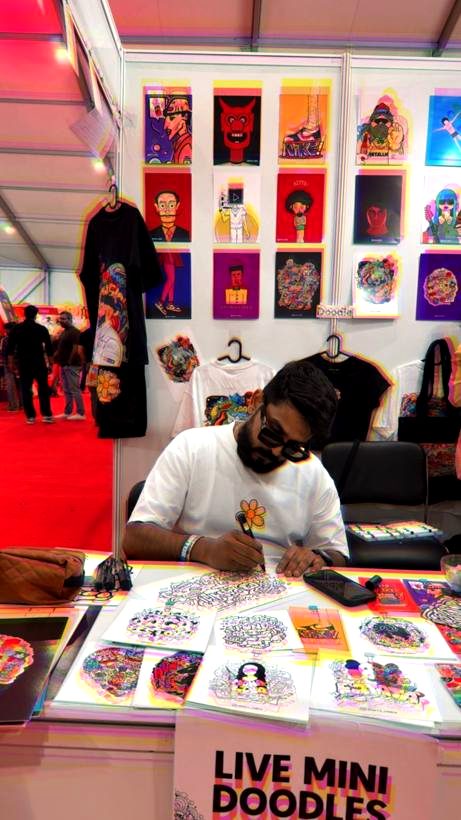 Live doodling at Comic Con